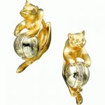 Golden earrings The game