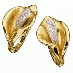 Golden earrings Flower