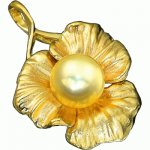 Golden pendant Towards the sun