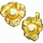 Golden earrings Towards the sun